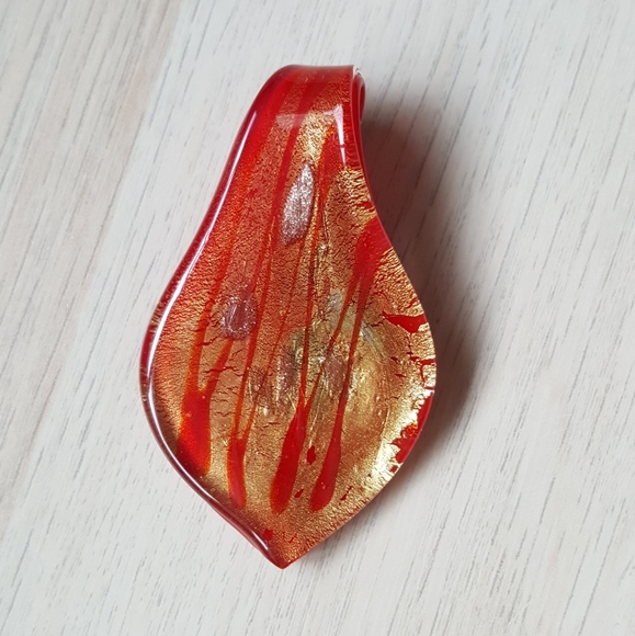 Glass and gold pendant - Picture 1 of 7